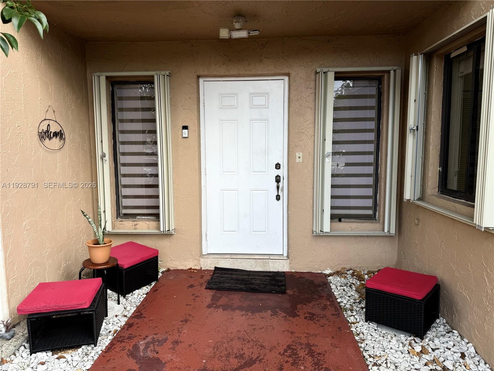 Real estate property located at 9525 148th Ave Cir, Miami-dade, Hammocks Sec 2, Miami, FL