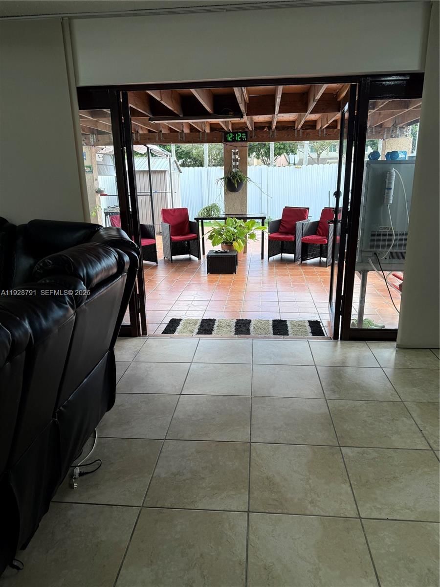 Real estate property located at 9525 148th Ave Cir, Miami-dade, Hammocks Sec 2, Miami, FL