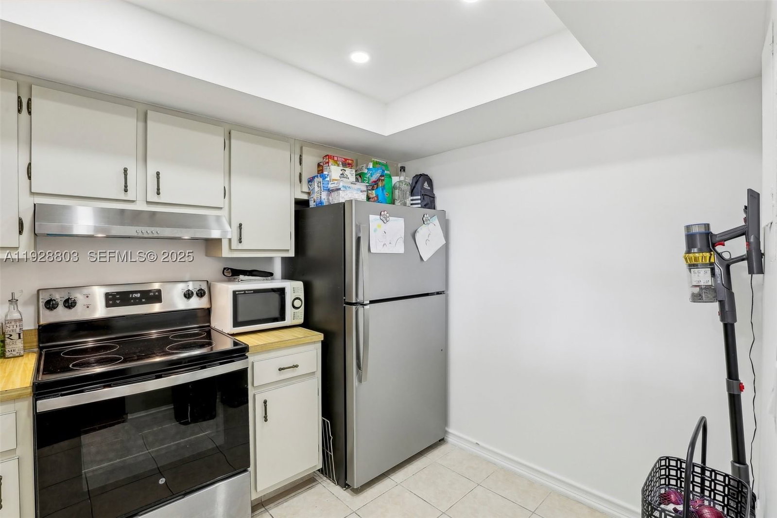 Real estate property located at 5570 44th St #510A, Broward, Inverwood Condo, Lauderhill, FL