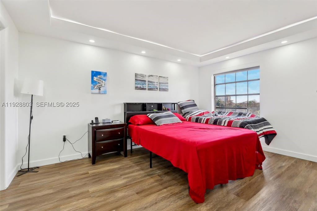 Real estate property located at 5570 44th St #510A, Broward, Inverwood Condo, Lauderhill, FL