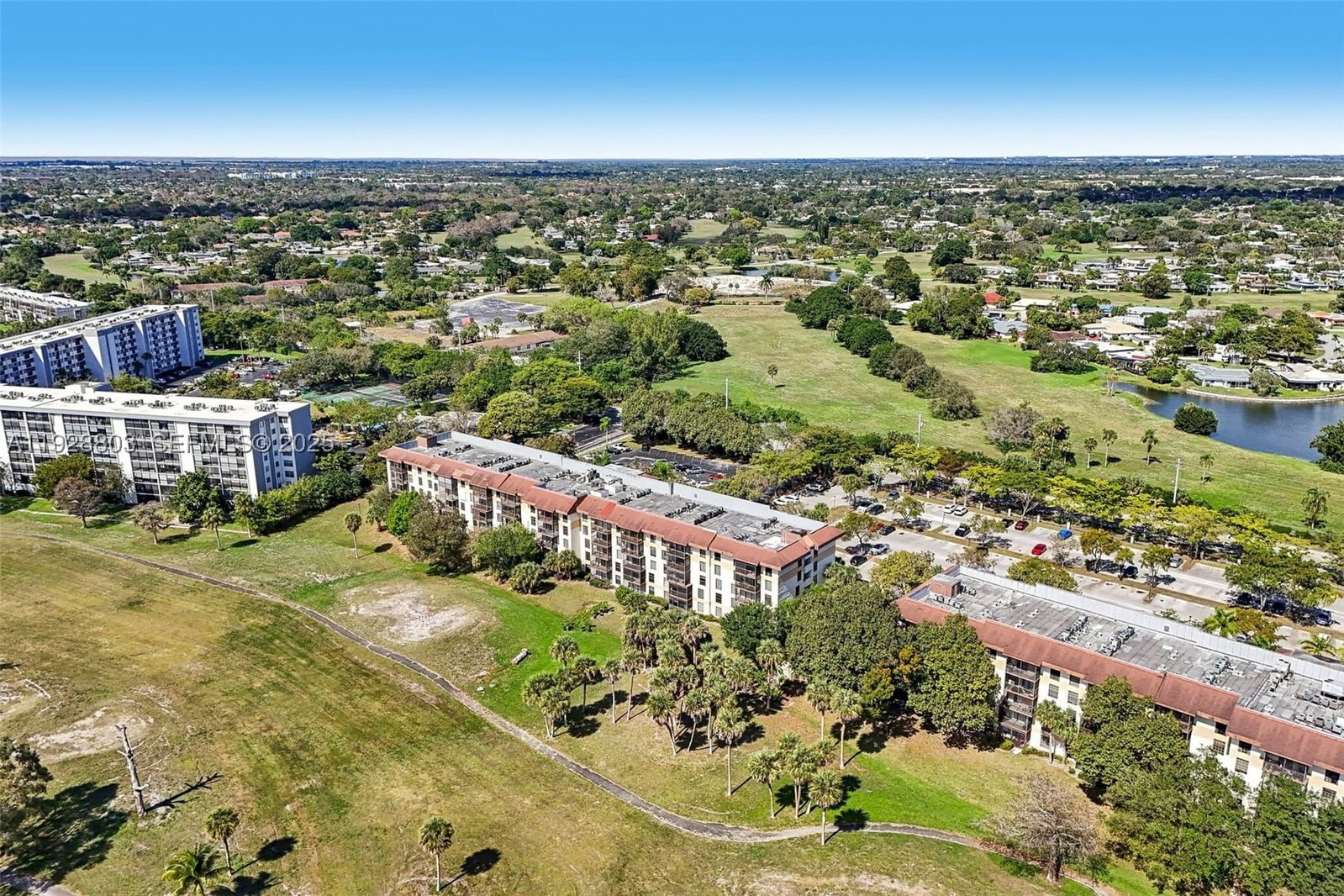 Real estate property located at 5570 44th St #510A, Broward, Inverwood Condo, Lauderhill, FL