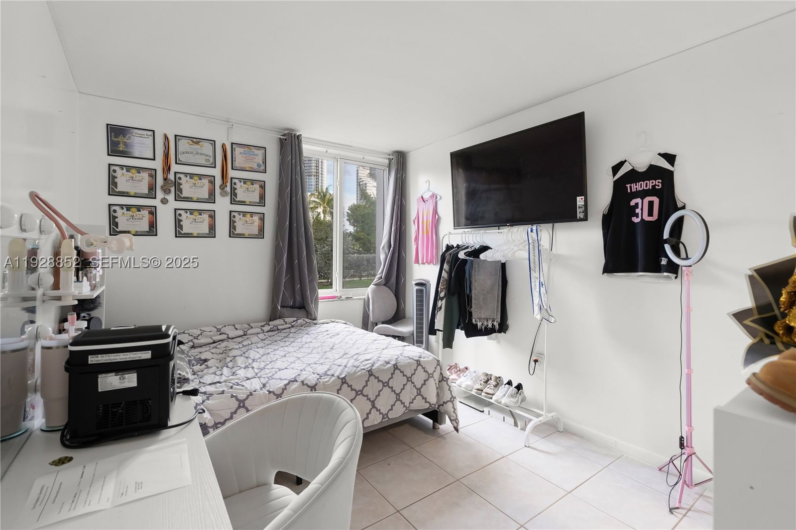 Real estate property located at 250 180th Dr #159, Miami-dade, Caribbean Breeze Condo, Sunny Isles Beach, FL