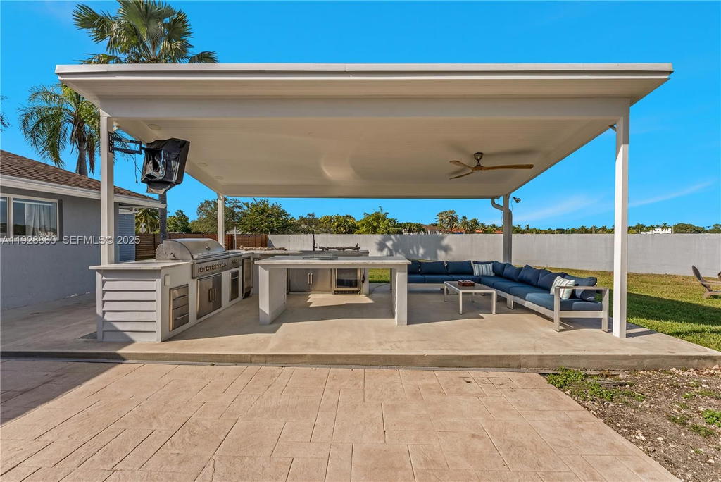 Real estate property located at 15151 164th Ter, Miami-dade, Kings Grove, Miami, FL