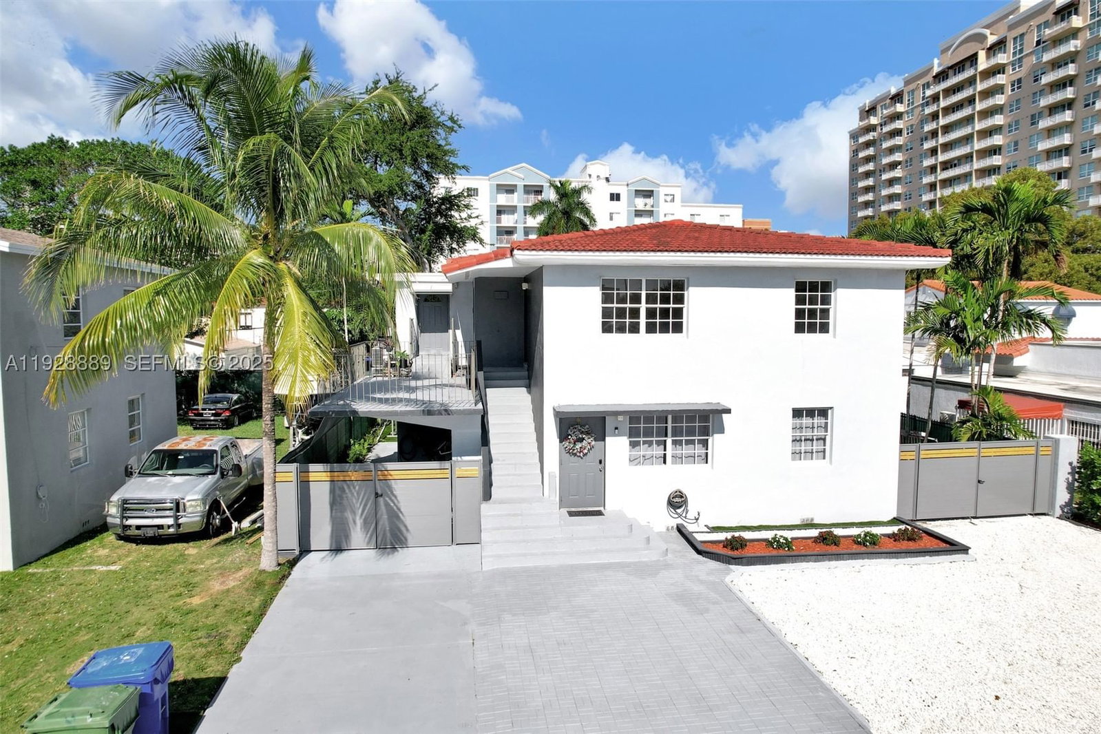 Real estate property located at 3711 27th Ter, Miami-dade, Gables Manor Sub, Miami, FL