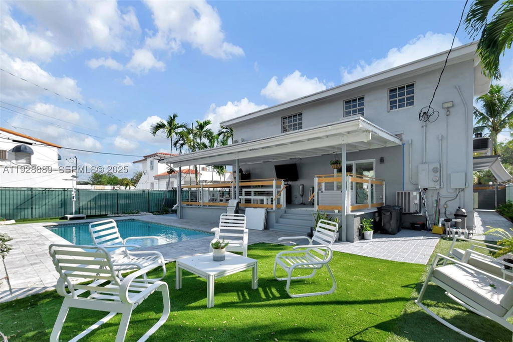 Real estate property located at 3711 27th Ter, Miami-dade, Gables Manor Sub, Miami, FL