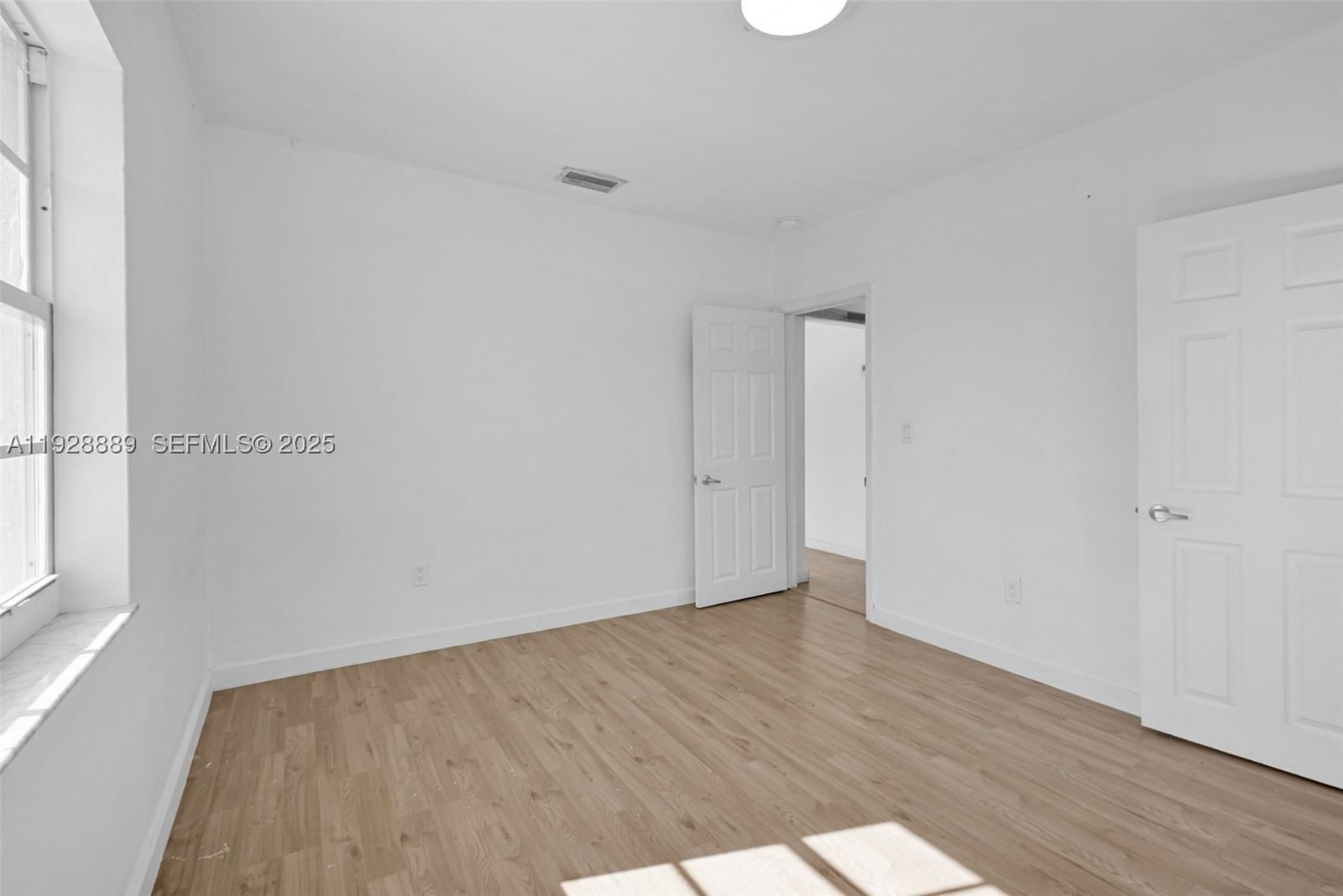 Real estate property located at 3711 27th Ter, Miami-dade, Gables Manor Sub, Miami, FL