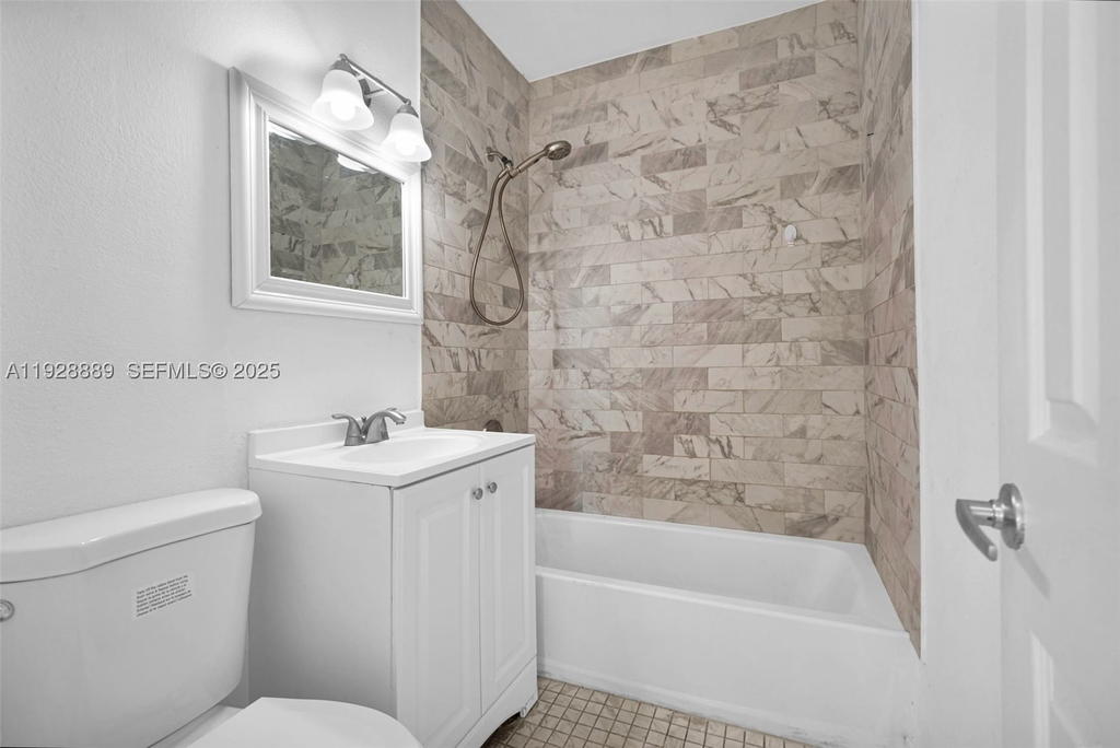 Real estate property located at 3711 27th Ter, Miami-dade, Gables Manor Sub, Miami, FL
