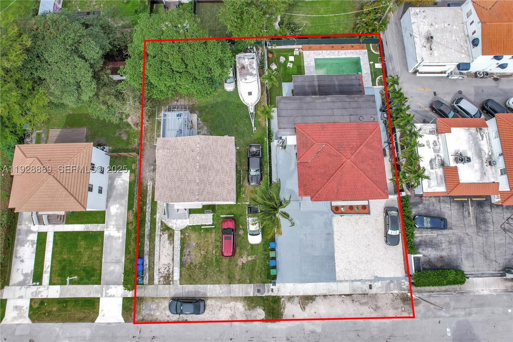 Real estate property located at 3711 27th Ter, Miami-dade, Gables Manor Sub, Miami, FL