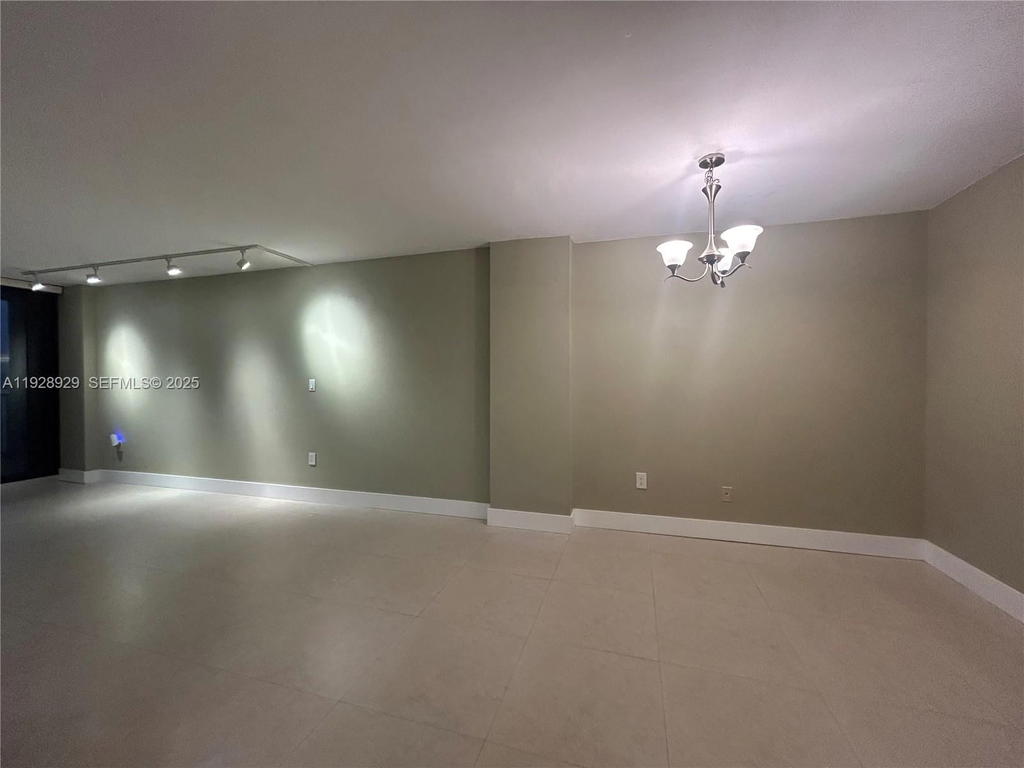 Real estate property located at 1450 Brickell Bay Dr #1706, Miami-dade, Costa Bella Condo, Miami, FL