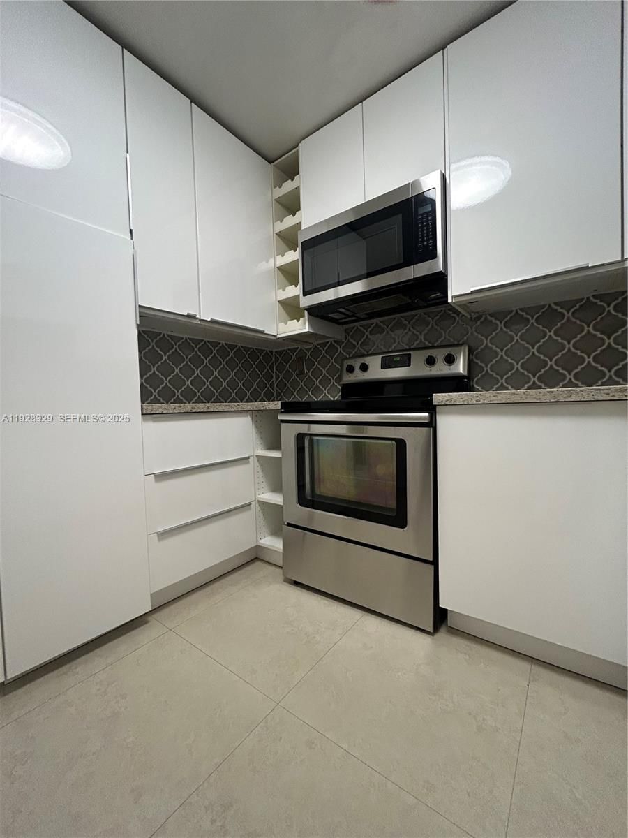 Real estate property located at 1450 Brickell Bay Dr #1706, Miami-dade, Costa Bella Condo, Miami, FL