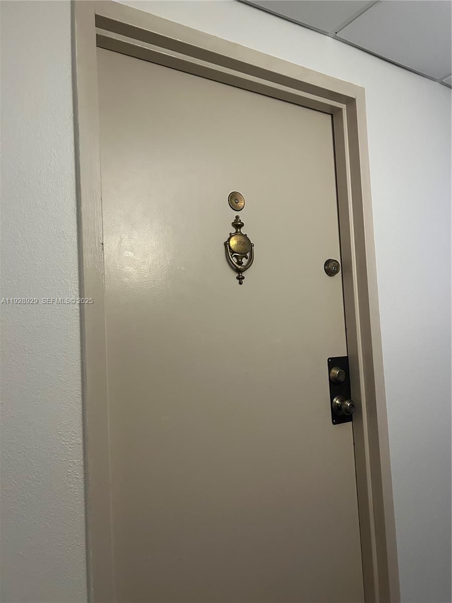 Real estate property located at 1450 Brickell Bay Dr #1706, Miami-dade, Costa Bella Condo, Miami, FL