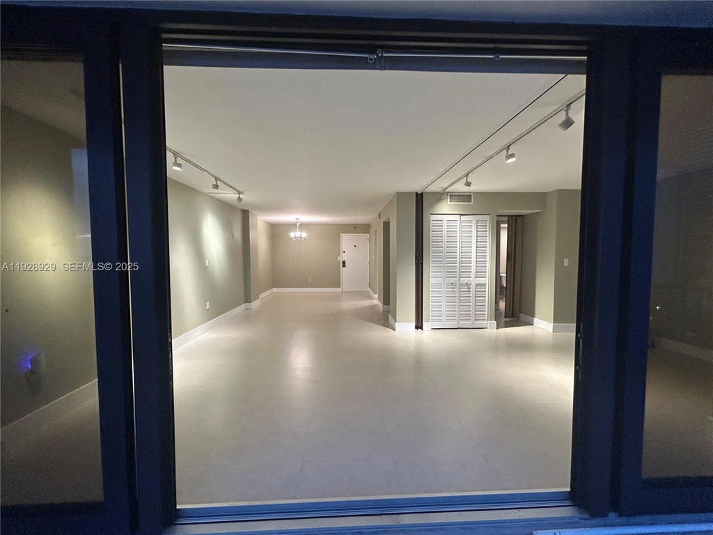 Real estate property located at 1450 Brickell Bay Dr #1706, Miami-dade, Costa Bella Condo, Miami, FL
