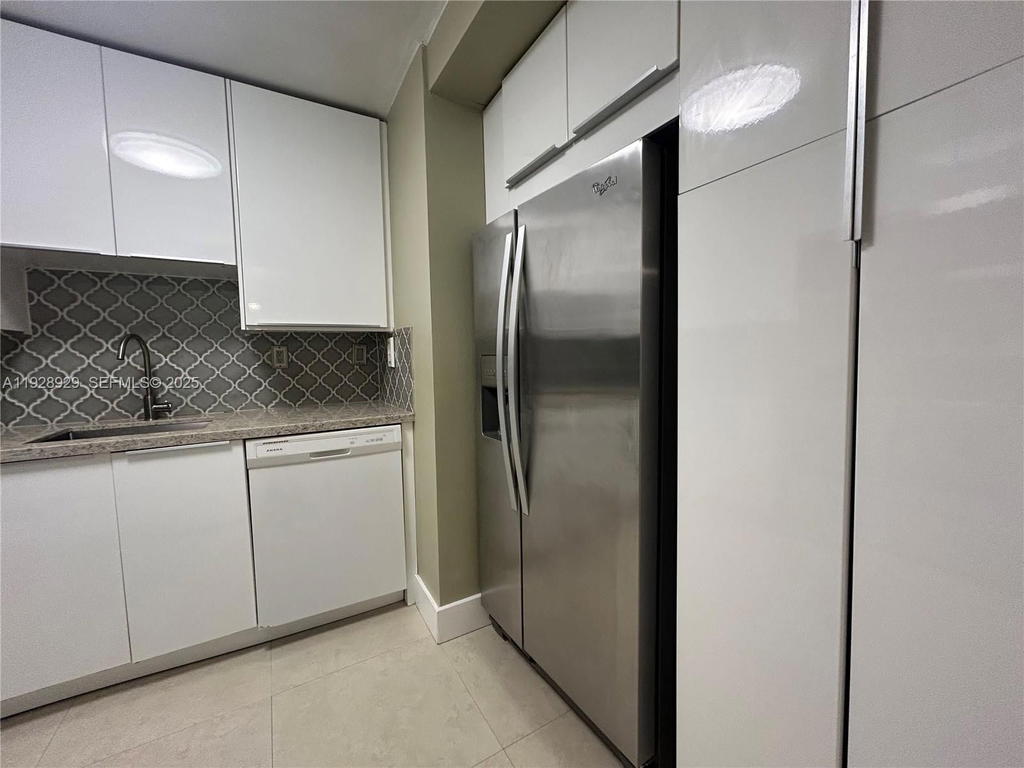Real estate property located at 1450 Brickell Bay Dr #1706, Miami-dade, Costa Bella Condo, Miami, FL