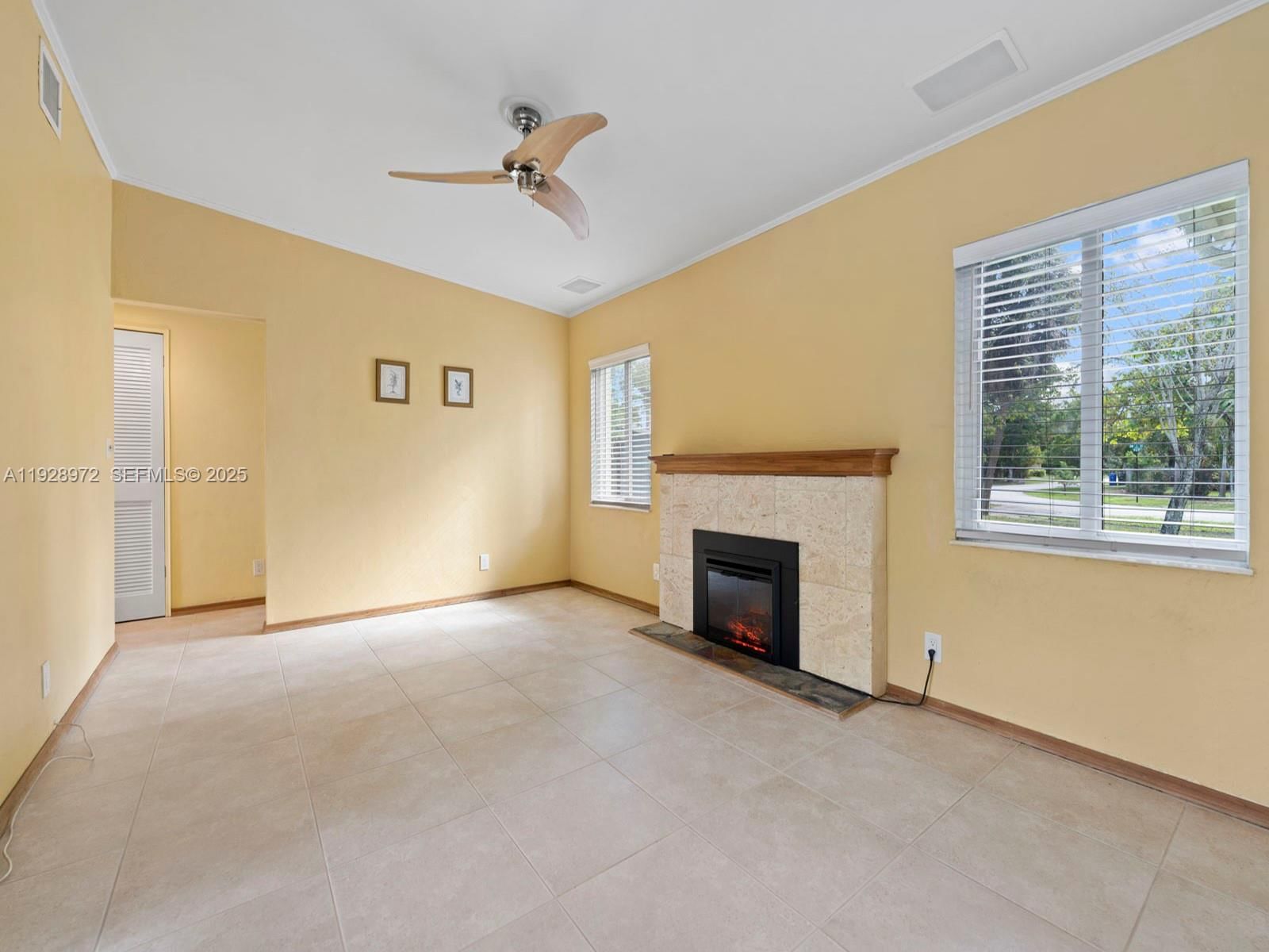 Real estate property located at 2133 1st Ct, Broward, Woodland Park Amd Plat, Fort Lauderdale, FL