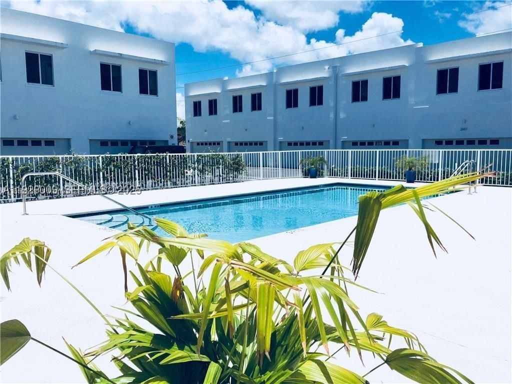 Real estate property located at 2651 212th Ter #400, Miami-dade, Weitzer Aventura Place Co, Miami, FL