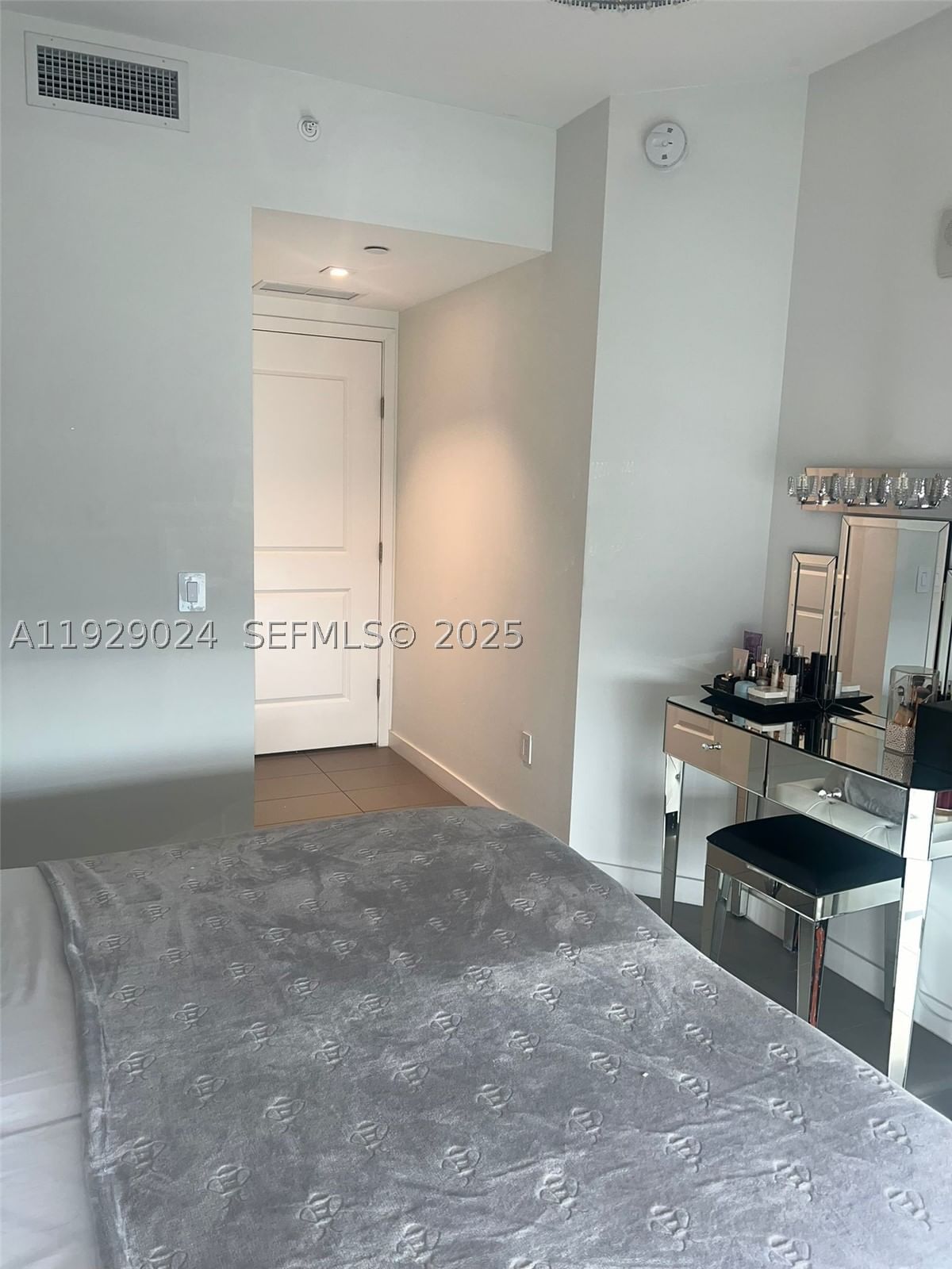 Real estate property located at 1600 1st Ave #3012, Miami-dade, Canvas Condo, Miami, FL