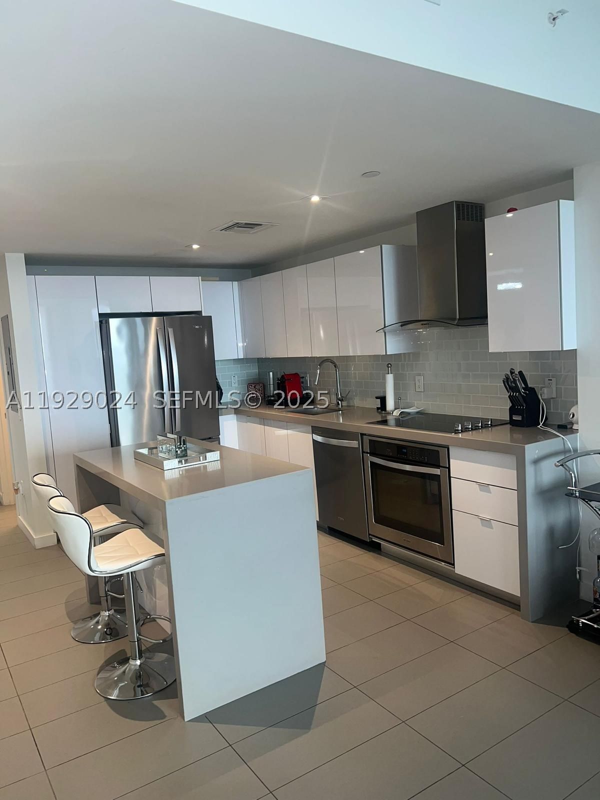 Real estate property located at 1600 1st Ave #3012, Miami-dade, Canvas Condo, Miami, FL