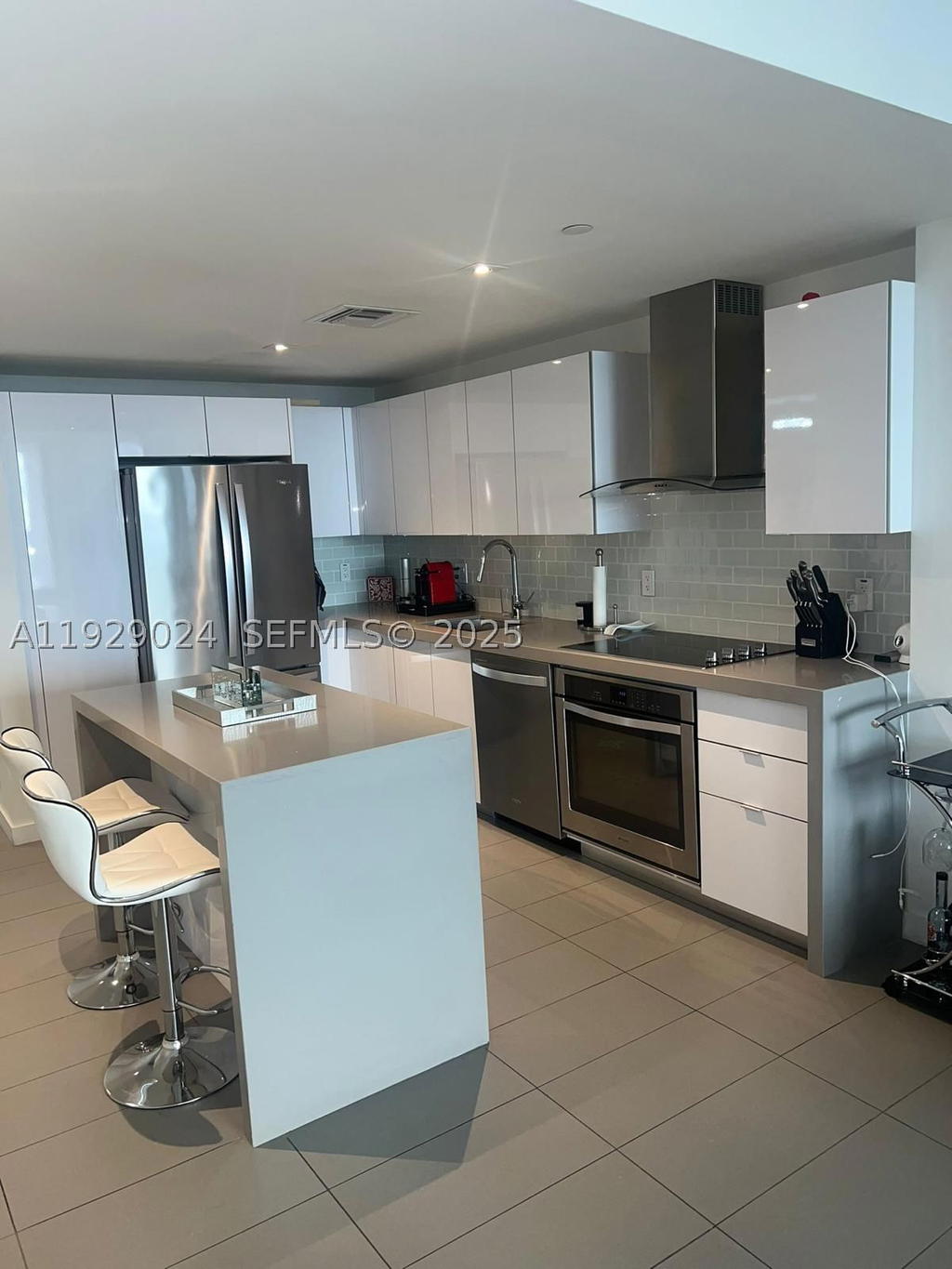 Real estate property located at 1600 1st Ave #3012, Miami-dade, Canvas Condo, Miami, FL