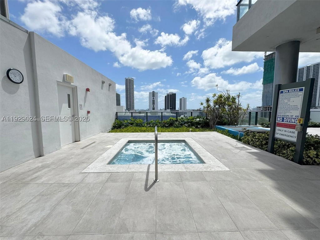 Real estate property located at 1600 1st Ave #3012, Miami-dade, Canvas Condo, Miami, FL