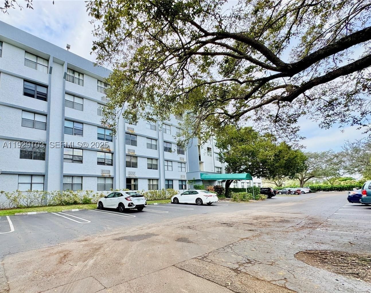 Real estate property located at 2501 Riverside Dr #207-A, Broward, Coral Springs Tower Club, Coral Springs, FL