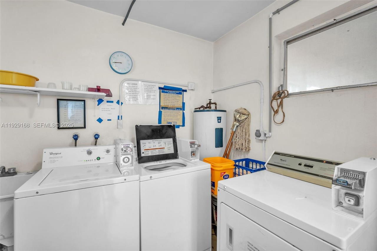 Real estate property located at 500 Luna Ct #7, Broward, Eastbrook Condominium Apt, Hollywood, FL