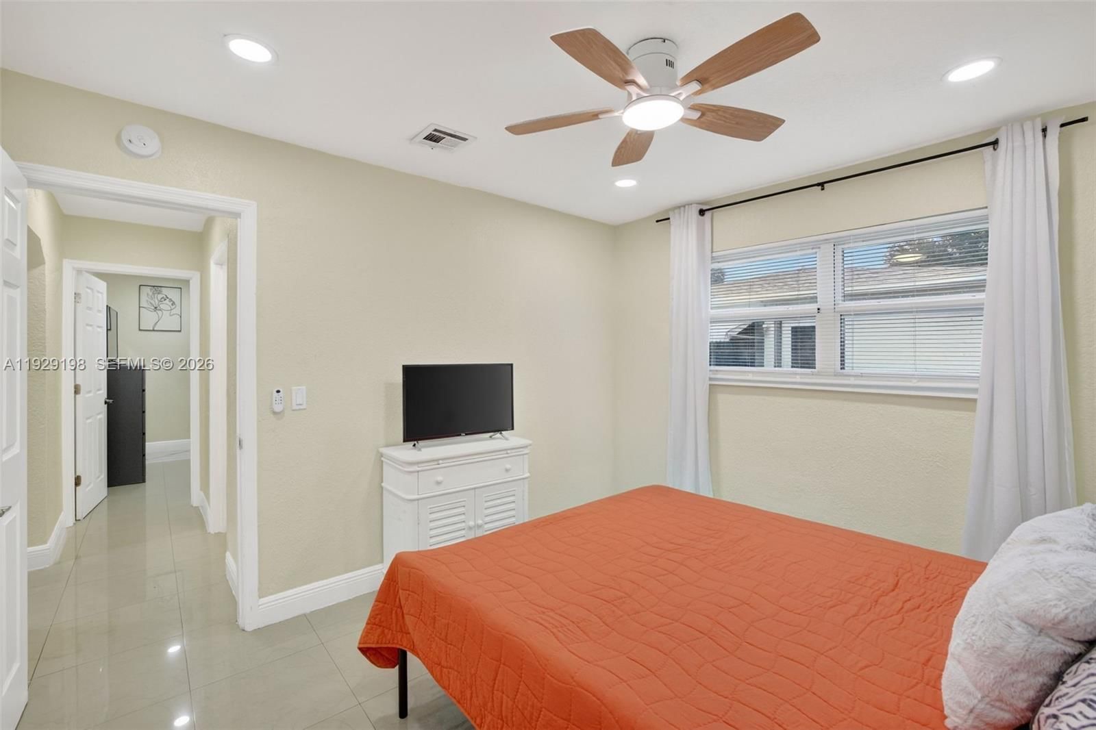 Real estate property located at 4617 24th Ave, Broward, Broward Heights, Dania Beach, FL