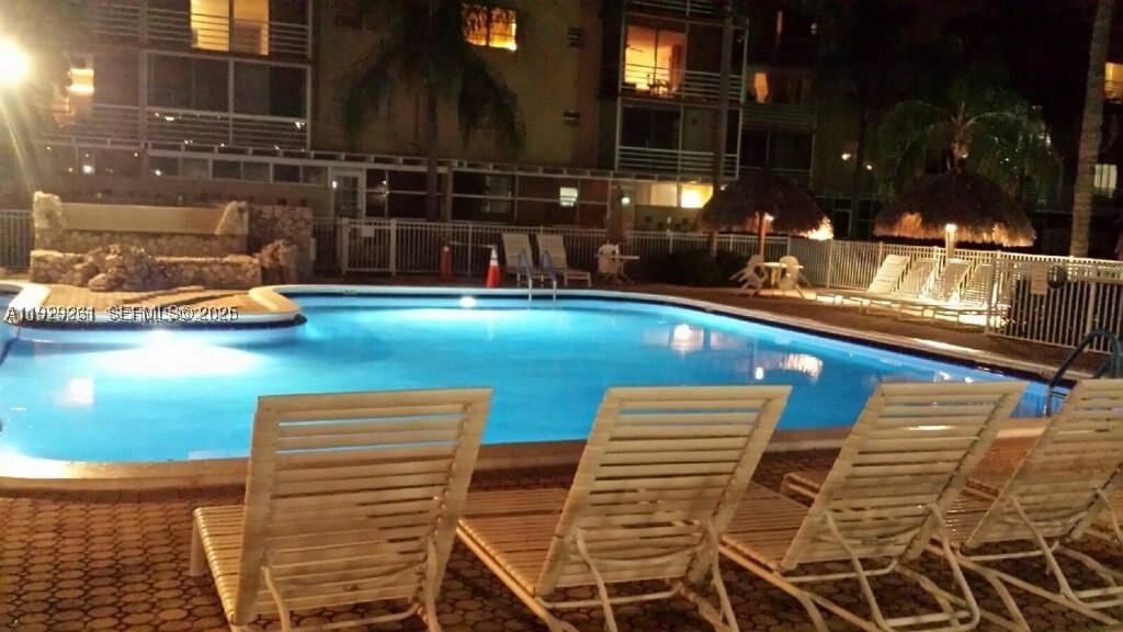 Real estate property located at 406 68th Ave #317, Broward, Polynesian Gardens Condom, Plantation, FL