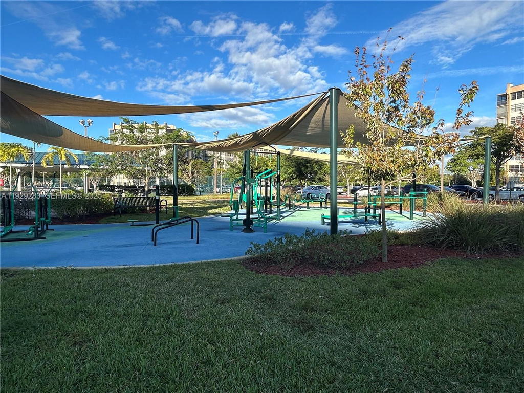 Real estate property located at 1100 Saint Charles Pl #620, Broward, Park Place Condominium No, Pembroke Pines, FL