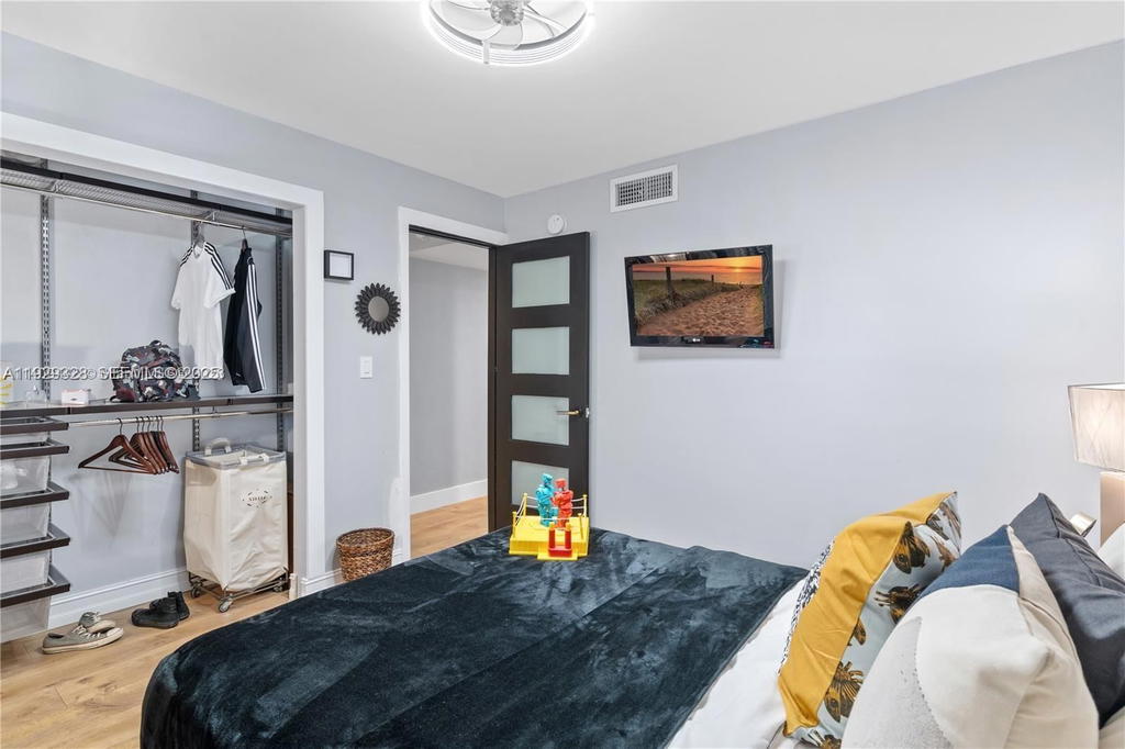 Real estate property located at 7173 Orange Dr #214B, Broward, Country Pines Condo, Davie, FL