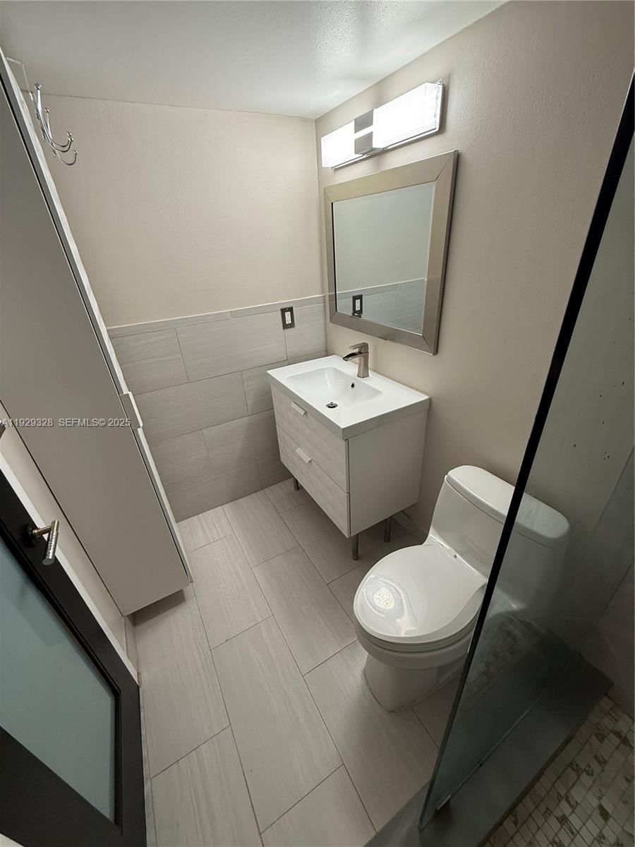 Real estate property located at 7173 Orange Dr #214B, Broward, Country Pines Condo, Davie, FL