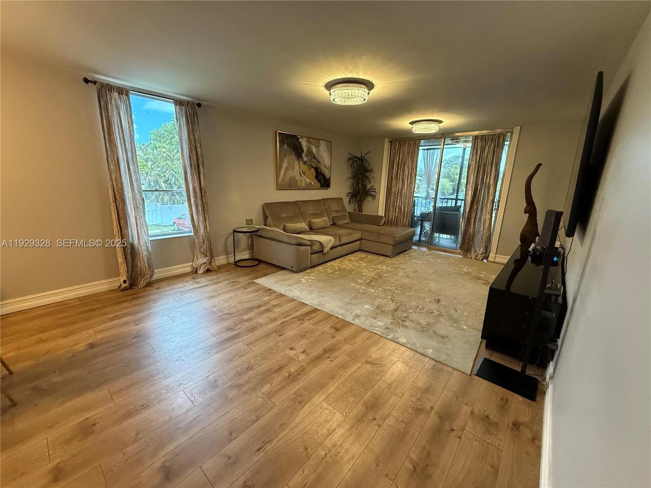 Real estate property located at 7173 Orange Dr #214B, Broward, Country Pines Condo, Davie, FL