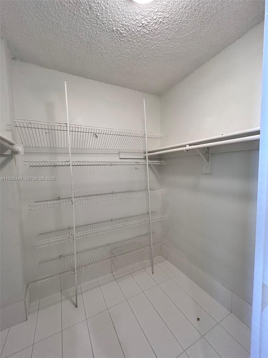 Real estate property located at 5050 7th St #401, Miami-dade, 5050 Condo, Miami, FL