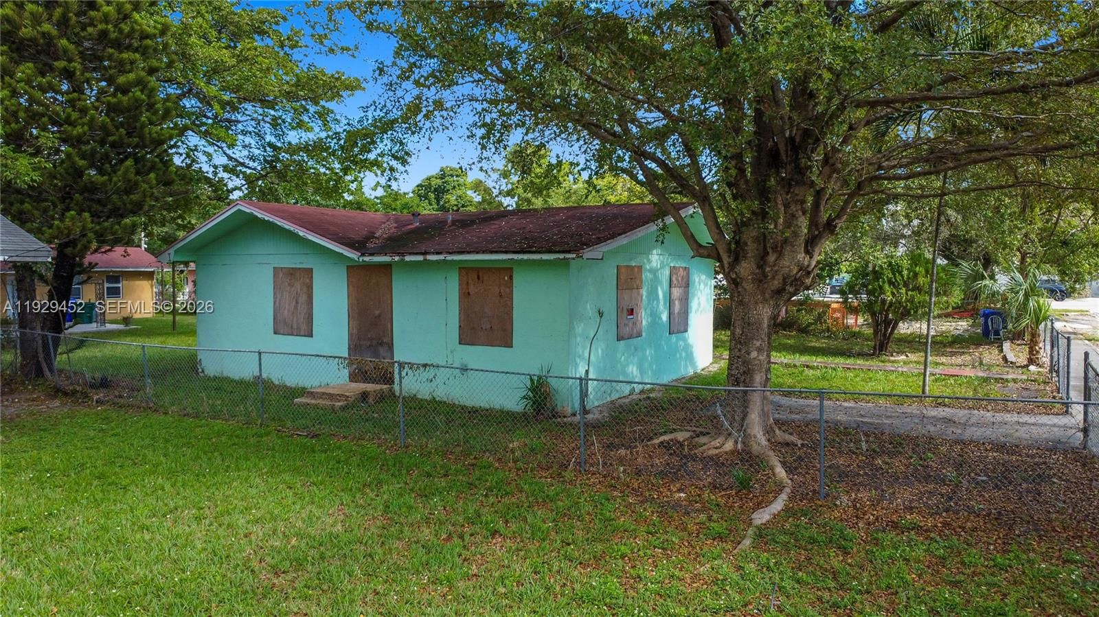Real estate property located at 3715 Oak Ave, Miami-dade, Percival Gardens 1st Addn, Miami, FL