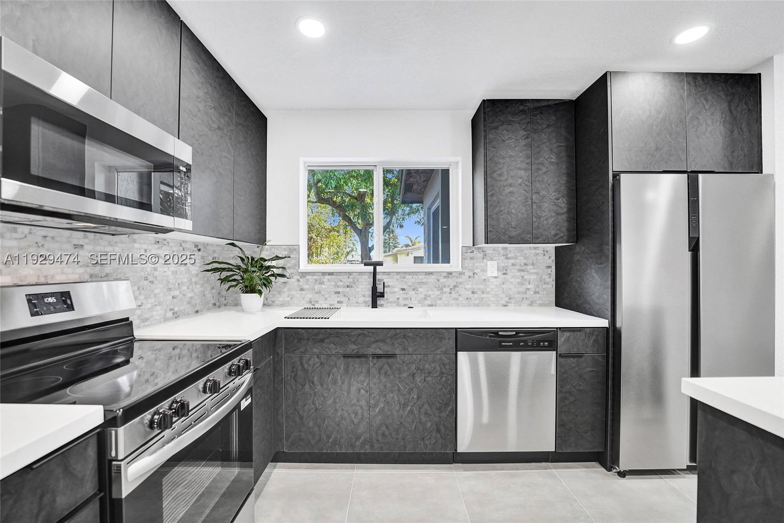 Real estate property located at 680 29th Ter, Broward, Fairmont, Fort Lauderdale, FL