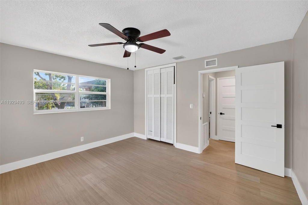 Real estate property located at 1015 17th Ct, Broward, Lauderdale Park 6-33 1/2, Fort Lauderdale, FL