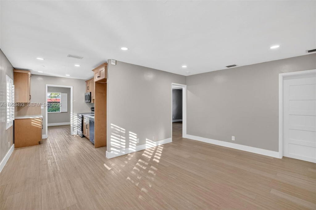 Real estate property located at 1015 17th Ct, Broward, Lauderdale Park 6-33 1/2, Fort Lauderdale, FL