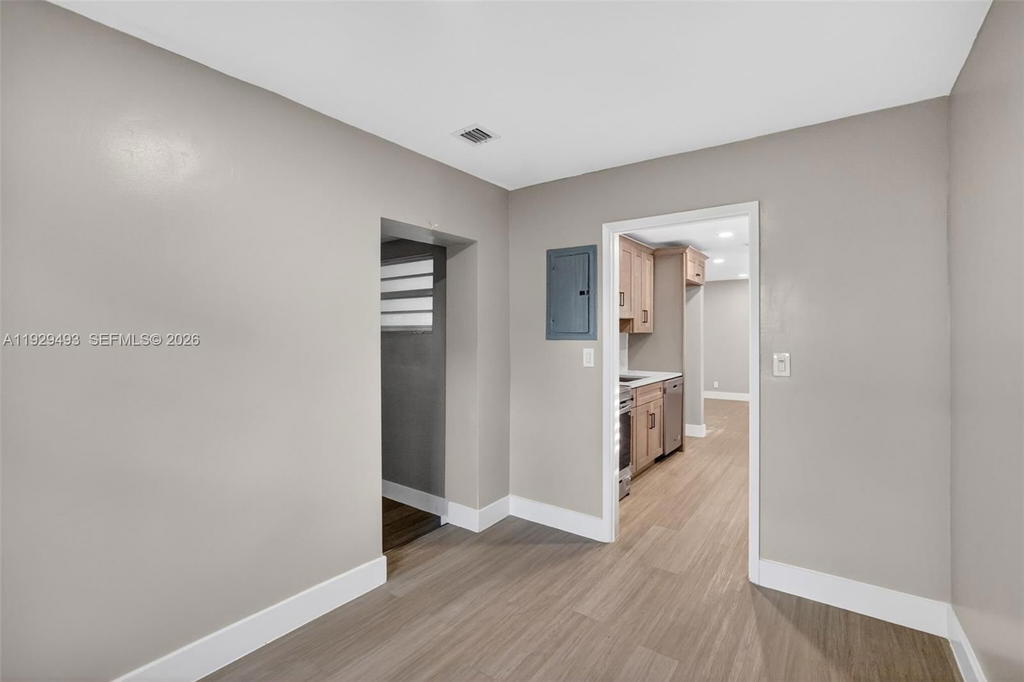 Real estate property located at 1015 17th Ct, Broward, Lauderdale Park 6-33 1/2, Fort Lauderdale, FL