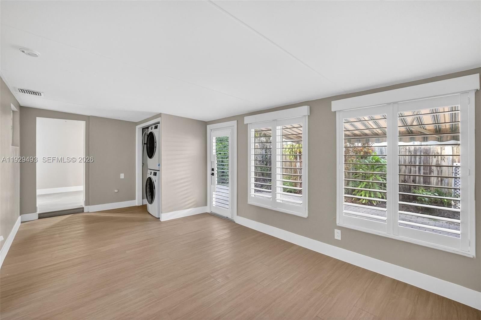 Real estate property located at 1015 17th Ct, Broward, Lauderdale Park 6-33 1/2, Fort Lauderdale, FL