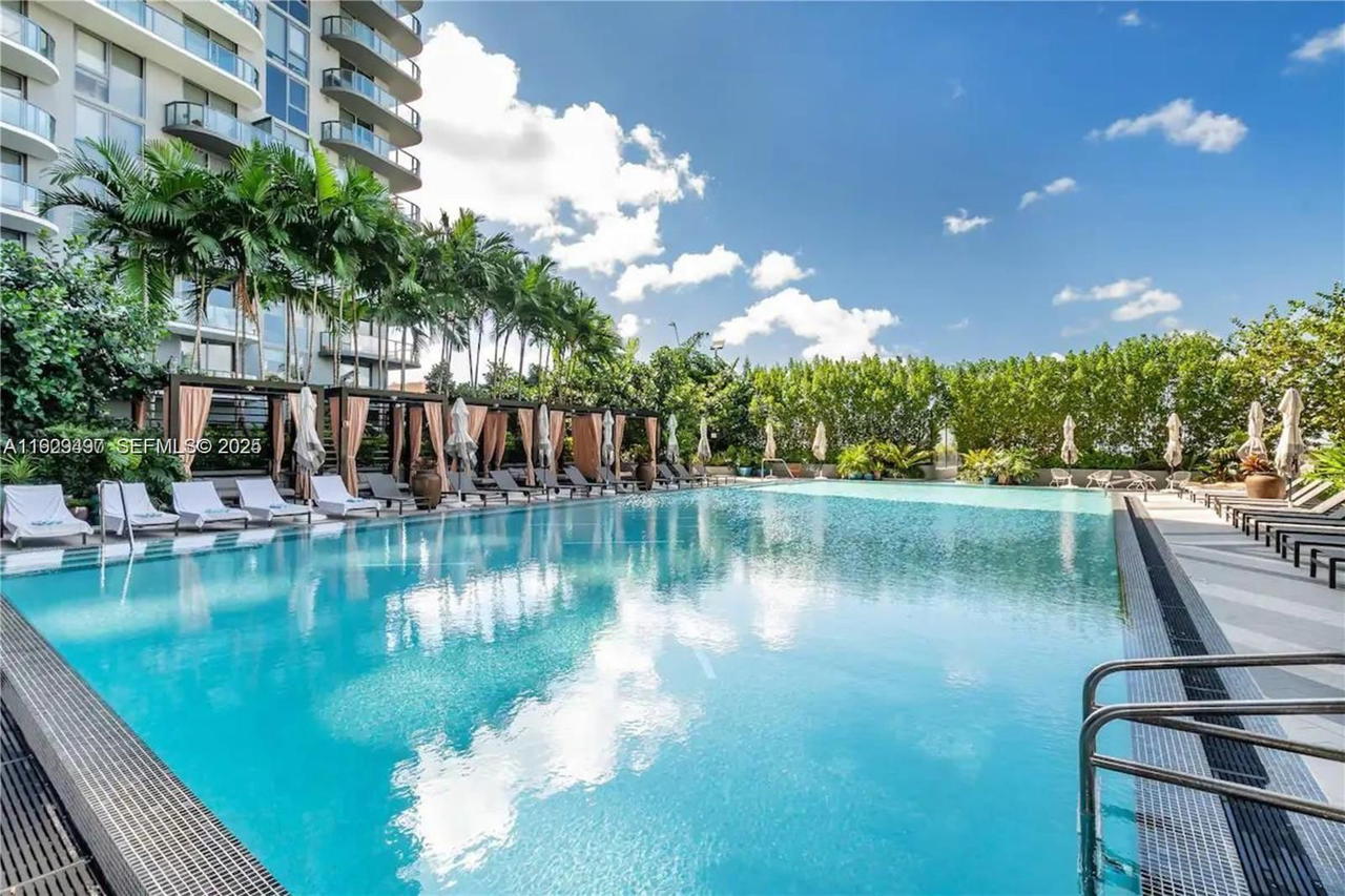 Real estate property located at 121 34th St #1203, Miami-dade, 3401 Midtown Condo, Miami, FL