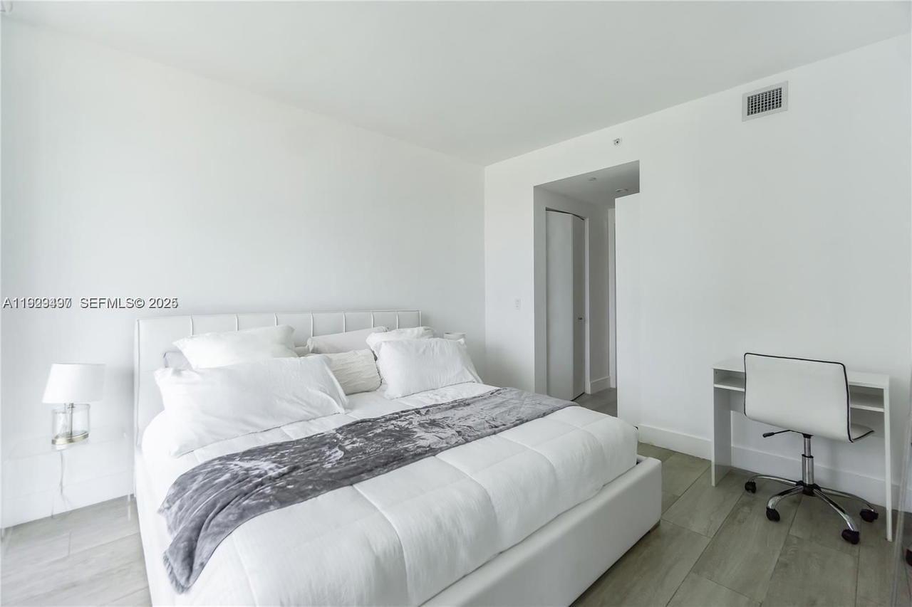 Real estate property located at 121 34th St #1203, Miami-dade, 3401 Midtown Condo, Miami, FL