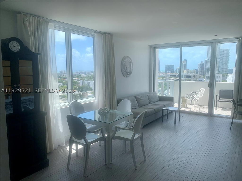Real estate property located at 1100 West Ave PH 1601, Miami-dade, 1100 West Condo, Miami Beach, FL