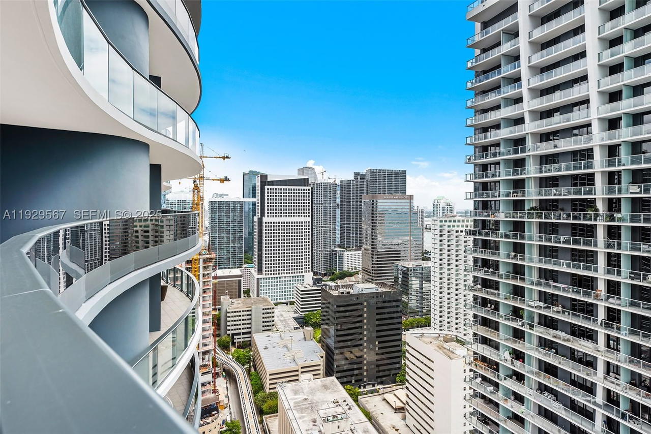 Real estate property located at 1000 Brickell Plz #4005, Miami-dade, Brickell Flatiron Condo, Miami, FL