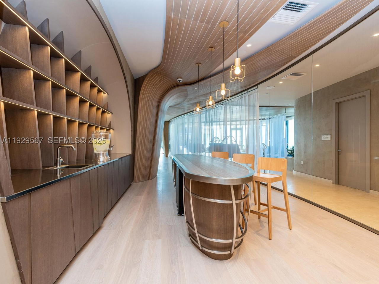 Real estate property located at 1000 Brickell Plz #4005, Miami-dade, Brickell Flatiron Condo, Miami, FL