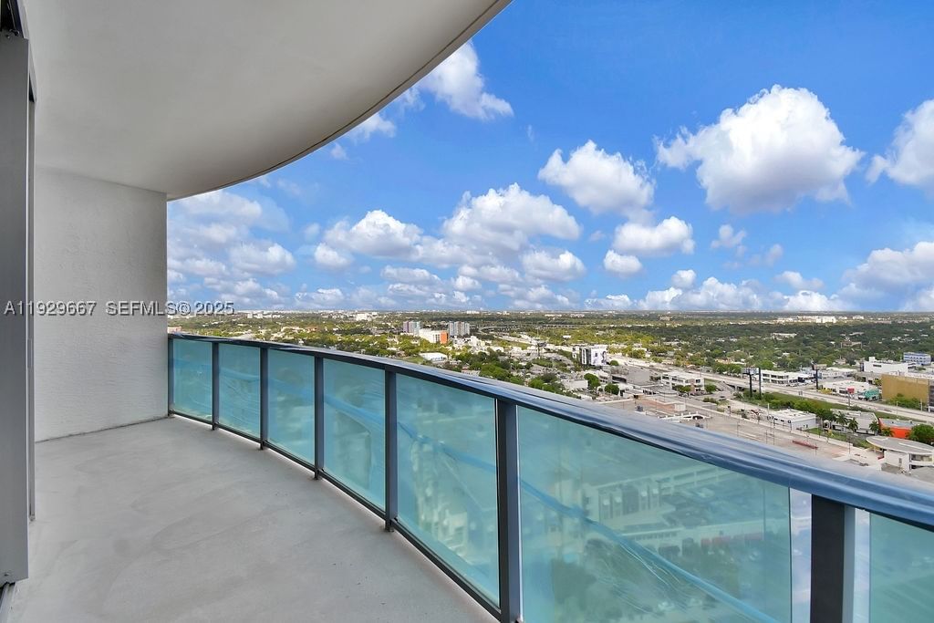 Real estate property located at 3301 1st Ave H2509, Miami-dade, Four Midtown Miami Condo, Miami, FL