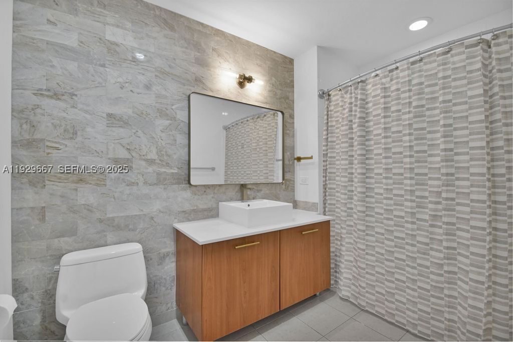 Real estate property located at 3301 1st Ave H2509, Miami-dade, Four Midtown Miami Condo, Miami, FL