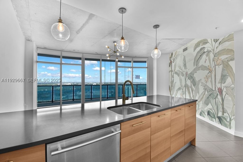 Real estate property located at 3301 1st Ave H2509, Miami-dade, Four Midtown Miami Condo, Miami, FL