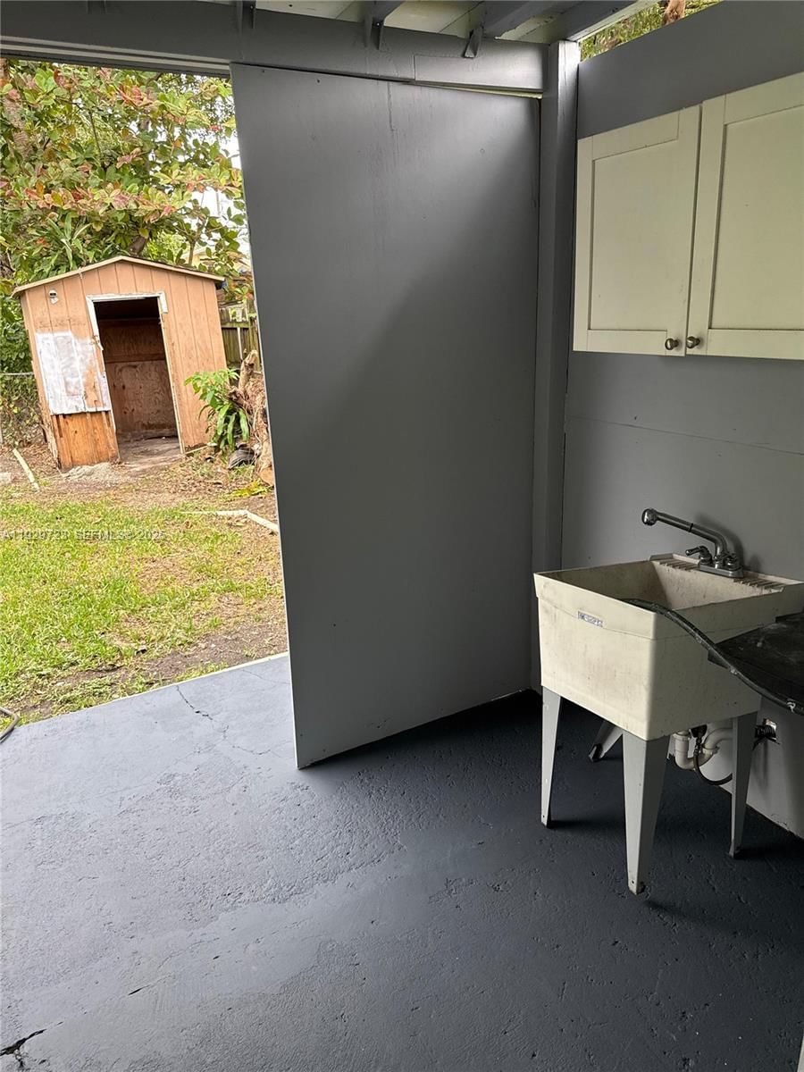 Real estate property located at 2917 23rd Ave, Miami-dade, Glenhaven, Miami, FL