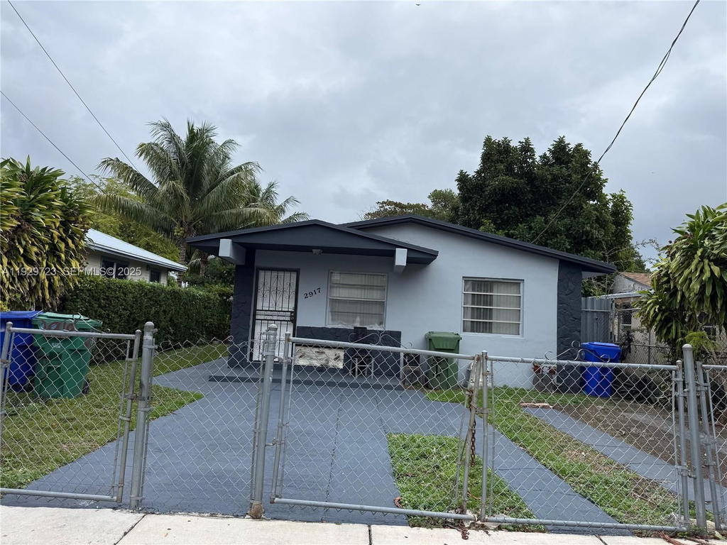 Real estate property located at 2917 23rd Ave, Miami-dade, Glenhaven, Miami, FL