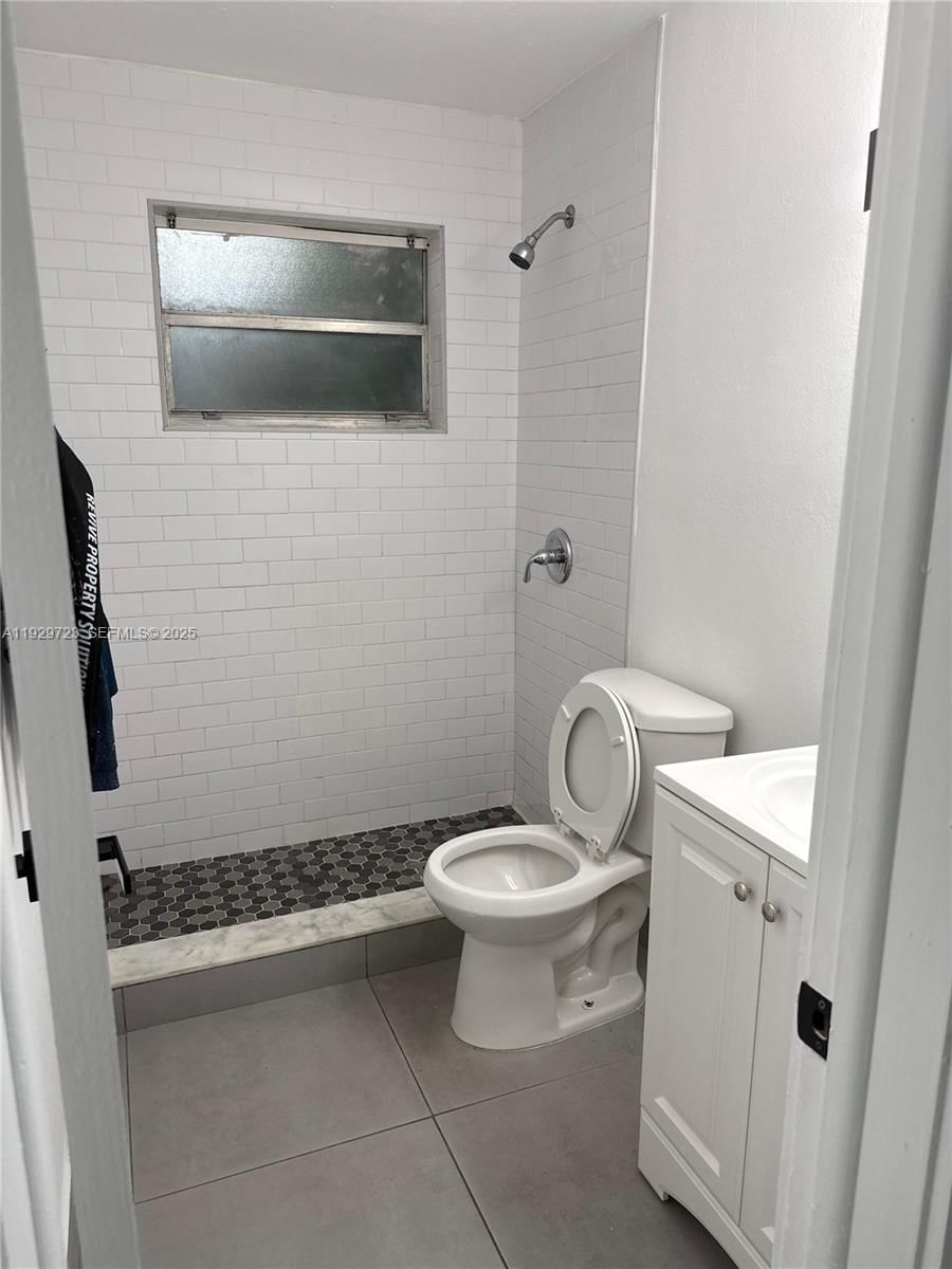 Real estate property located at 2917 23rd Ave, Miami-dade, Glenhaven, Miami, FL