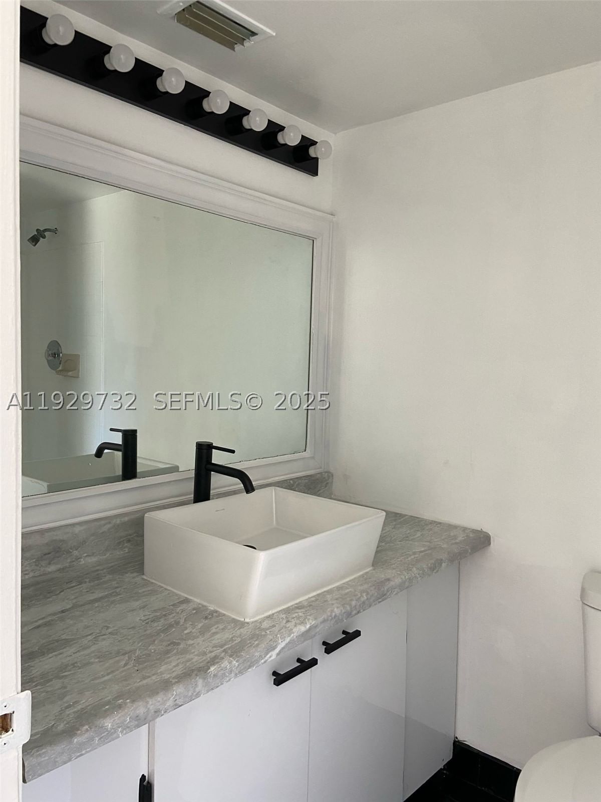 Real estate property located at 8740 Sherman Cir #305, Broward, Lakeshore At University P, Miramar, FL